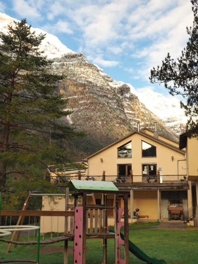 Camping Pineta Hotel Bielsa Exterior photo